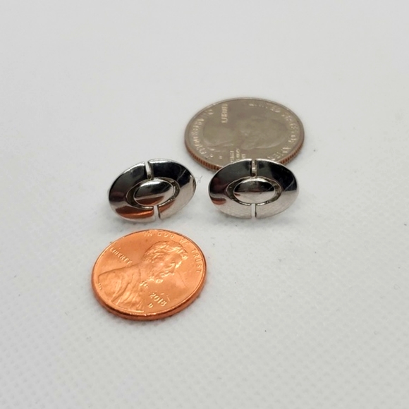 Small Silver-toned Clip-on Earrings - Picture 2 of 3